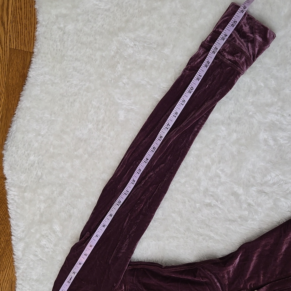 Lululemon Purple Velvet Full Zip Jacket, Womens 8 - Picture 9 of 12